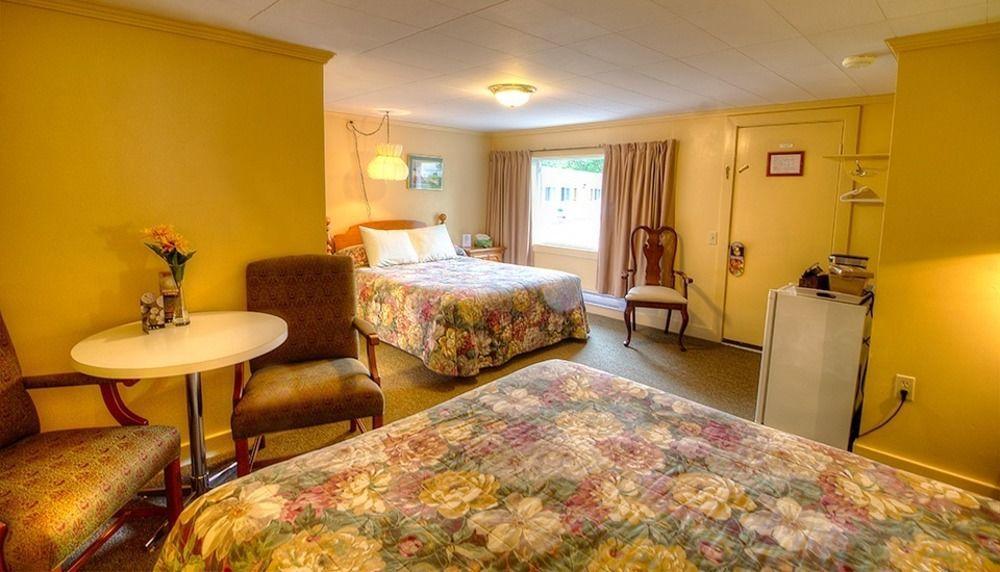 Picket Fence Motel St. Andrews By The Sea Exterior foto